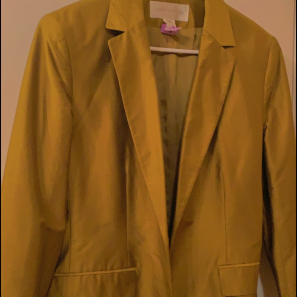 Golden Coat